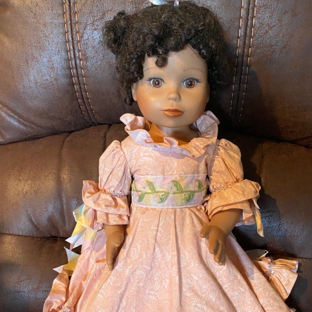 Life of Faith doll “Laylie Colbert” with Outfit + Accessories + Book